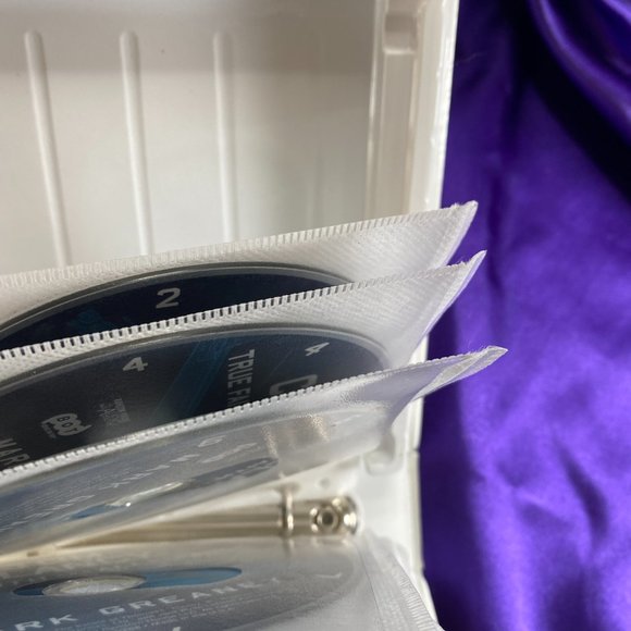 📌Tom Clancy True Faith & Allegiance  Mark Greaney Read Scott Brick Audio 16 CDs - Picture 5 of 8